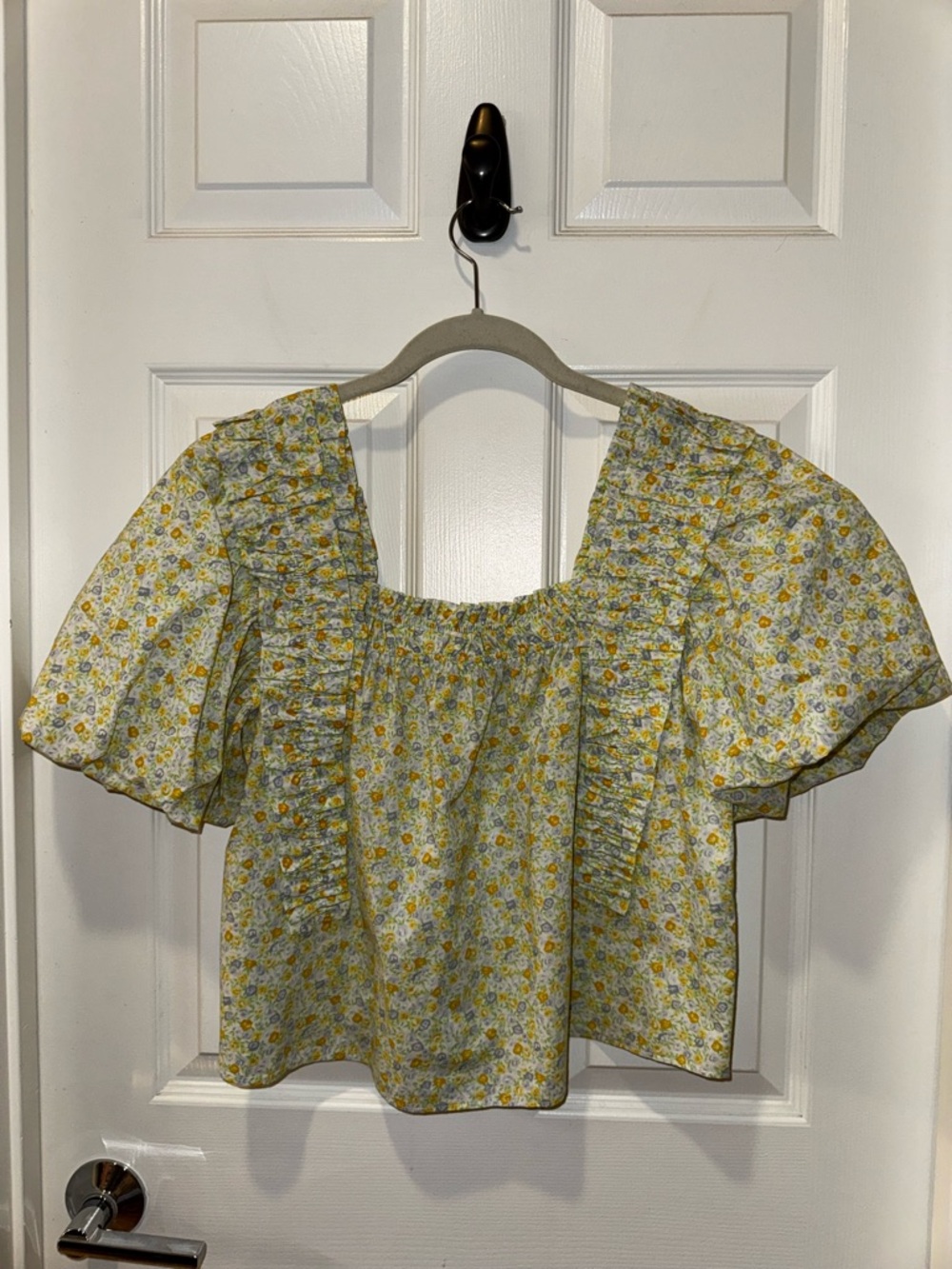 English Factory Square-Neck Puff Sleeve Top in Ditsy Floral Sz M - Picture 4 of 9